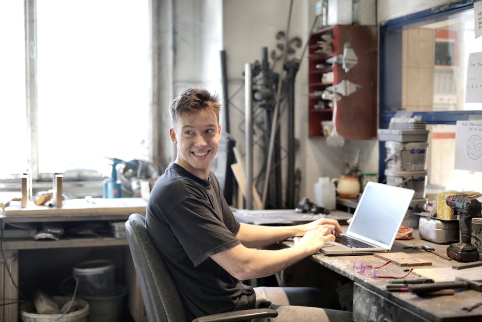 Belarussian entrepreneur working online with AI tools