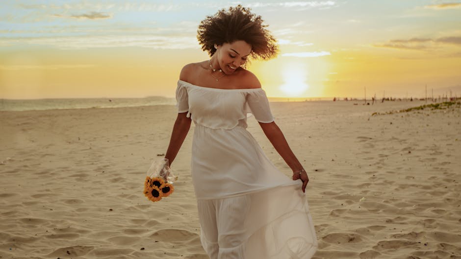 Brazilian woman elegant beachwear look