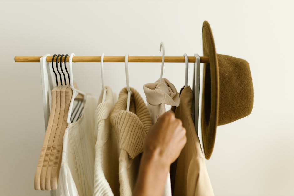 capsule wardrobe comparison table