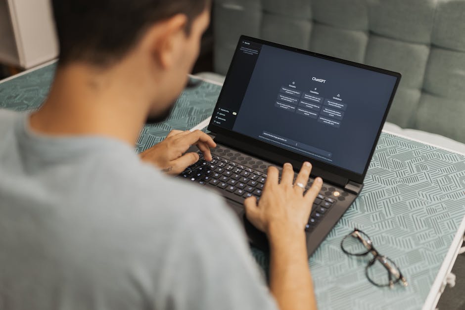Digital content strategist with AI software