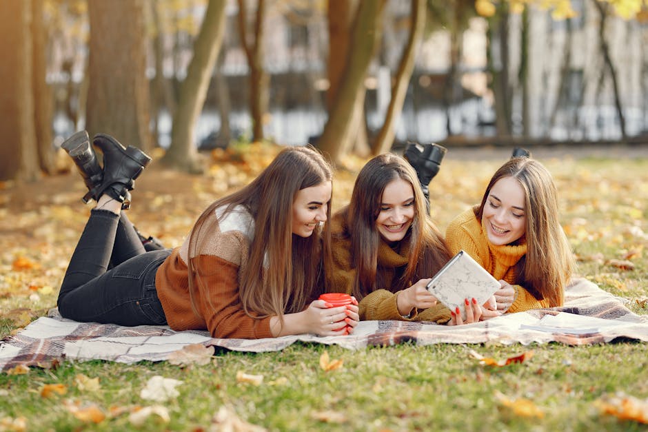 friends enjoying coffee outside comfortable clothes