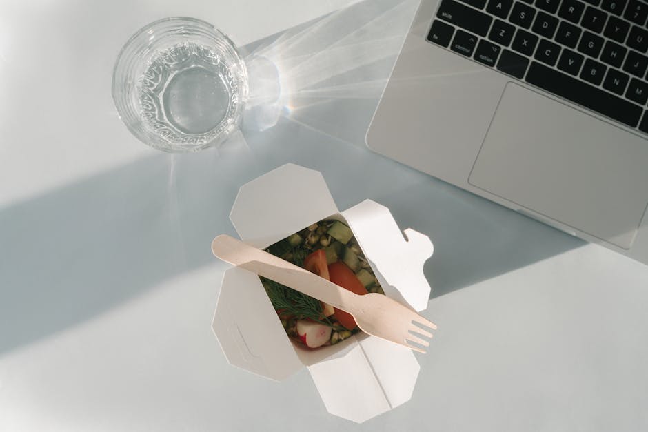 healthy lunch at remote desk