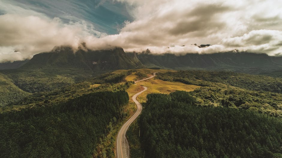 Panoramic mountain view Brazil road