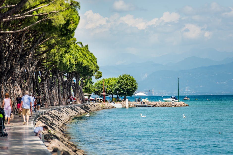 People enjoying watersports Lake Garda