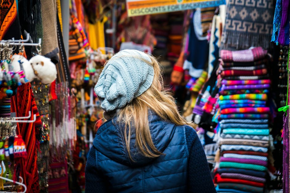 solo female traveler market
