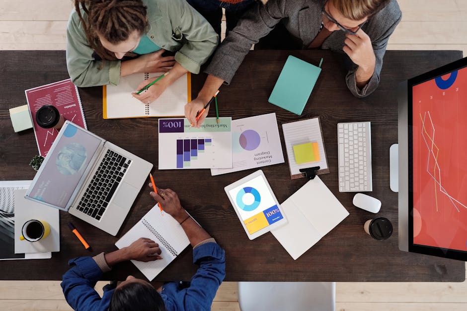 Spanish marketing team collaborating with AI tools