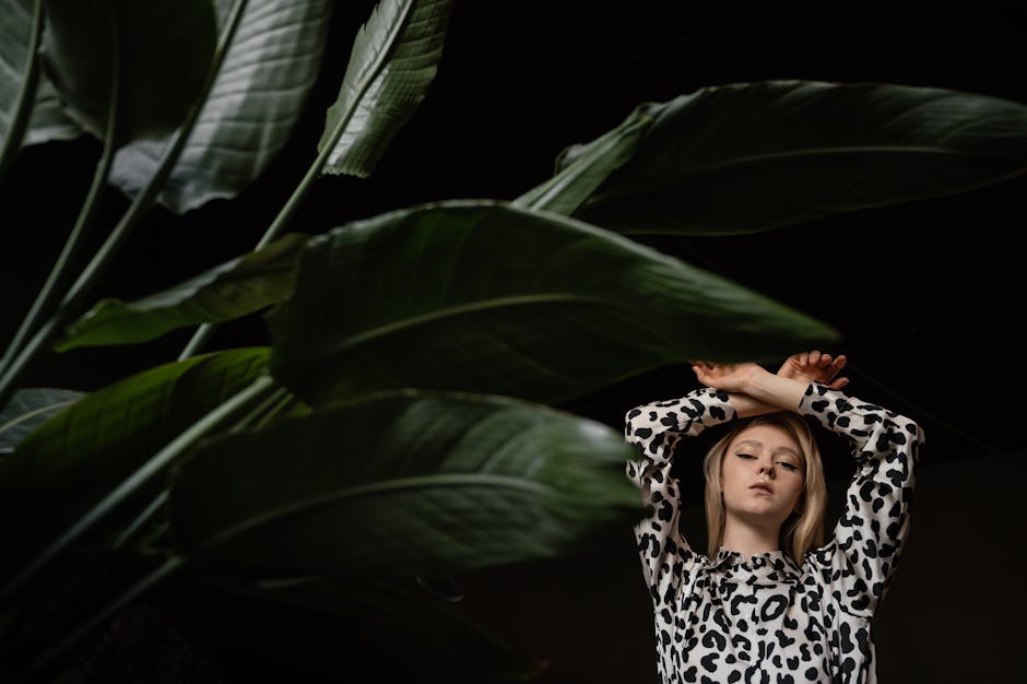 Tropical print clothing woman