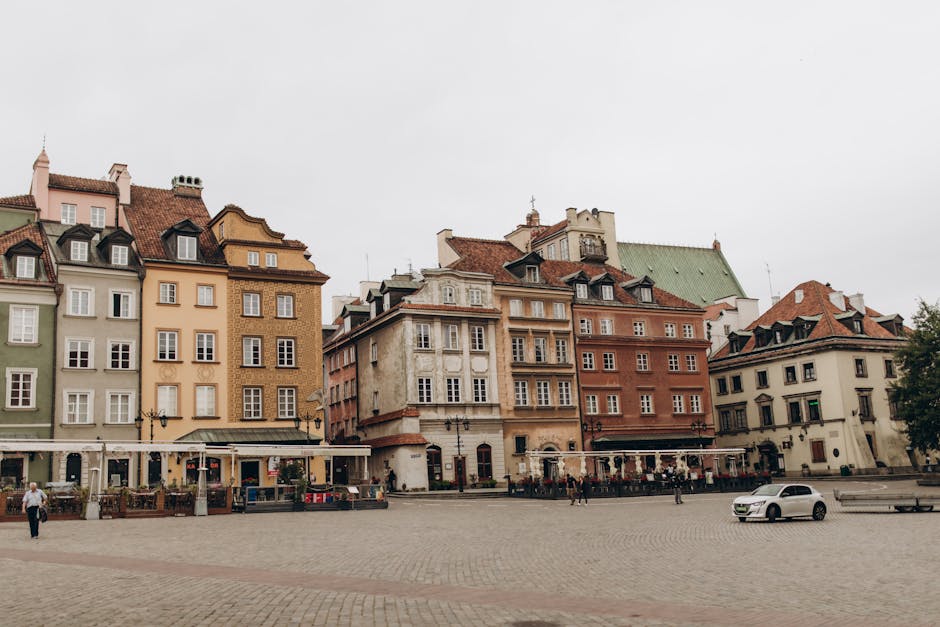 Warsaw Old Town square street