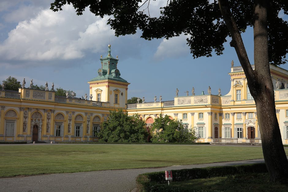 Wilanow Palace gardens