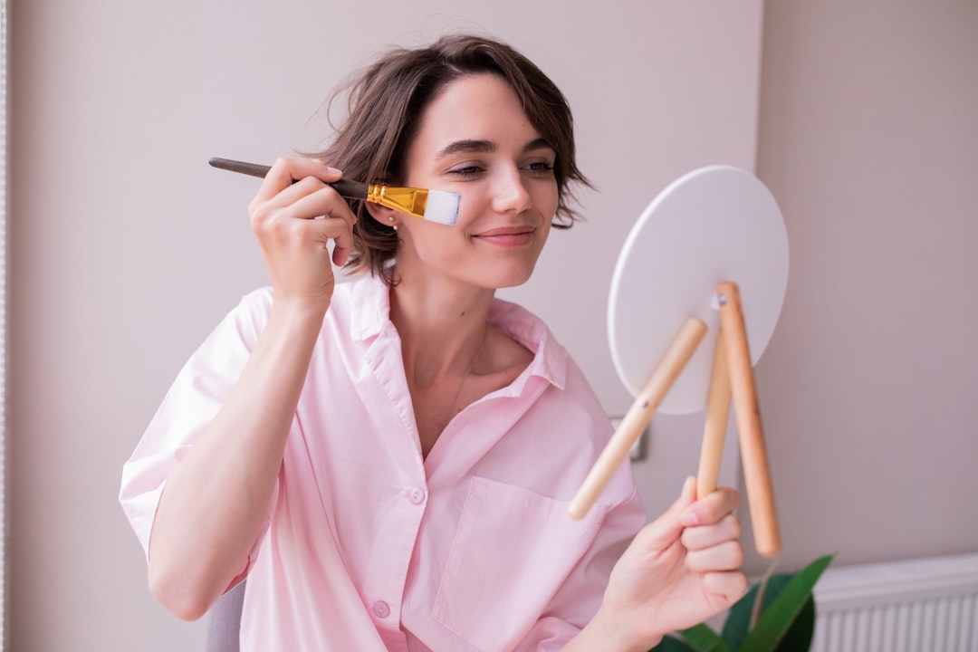 woman doing quick beauty routine